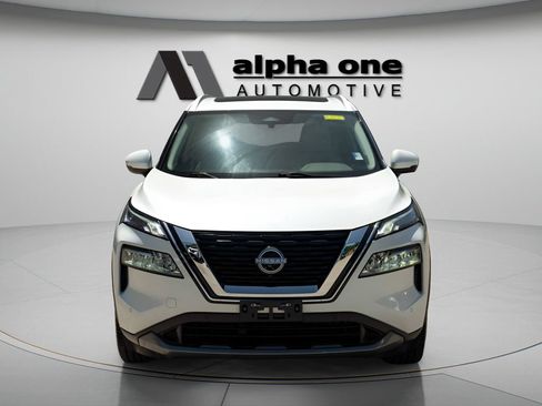 Used 2023 Nissan Rogue SL w/ SL Premium Package FWD image 2
