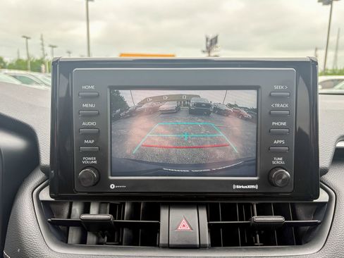 Used 2022 Toyota RAV4 XLE w/ Convenience Package AWD/4WD image 16