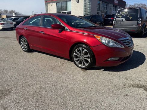 Used 2013 Hyundai Sonata SE w/ Navigation & Sunroof Pkg image 4
