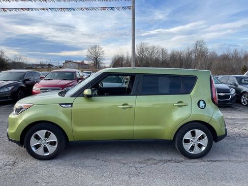 Used 2016 Kia Soul FWD image 3