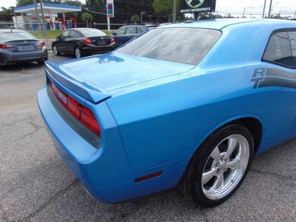 Used 2009 Dodge Challenger R/T RWD image 8
