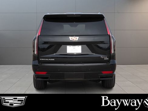 Used 2023 Cadillac Escalade Sport w/ Touring Package AWD/4WD image 6