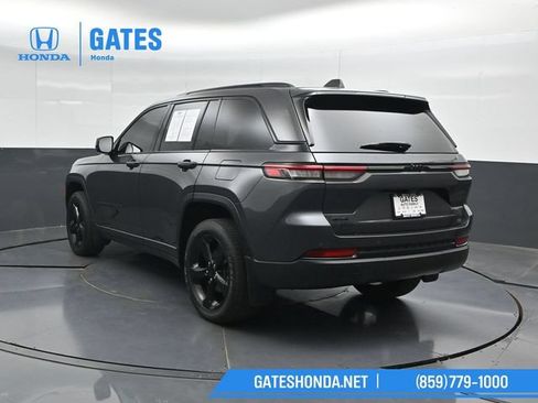 Used 2024 Jeep Grand Cherokee Altitude AWD/4WD image 8