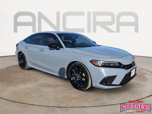 Used 2024 Honda Civic Sport image 1