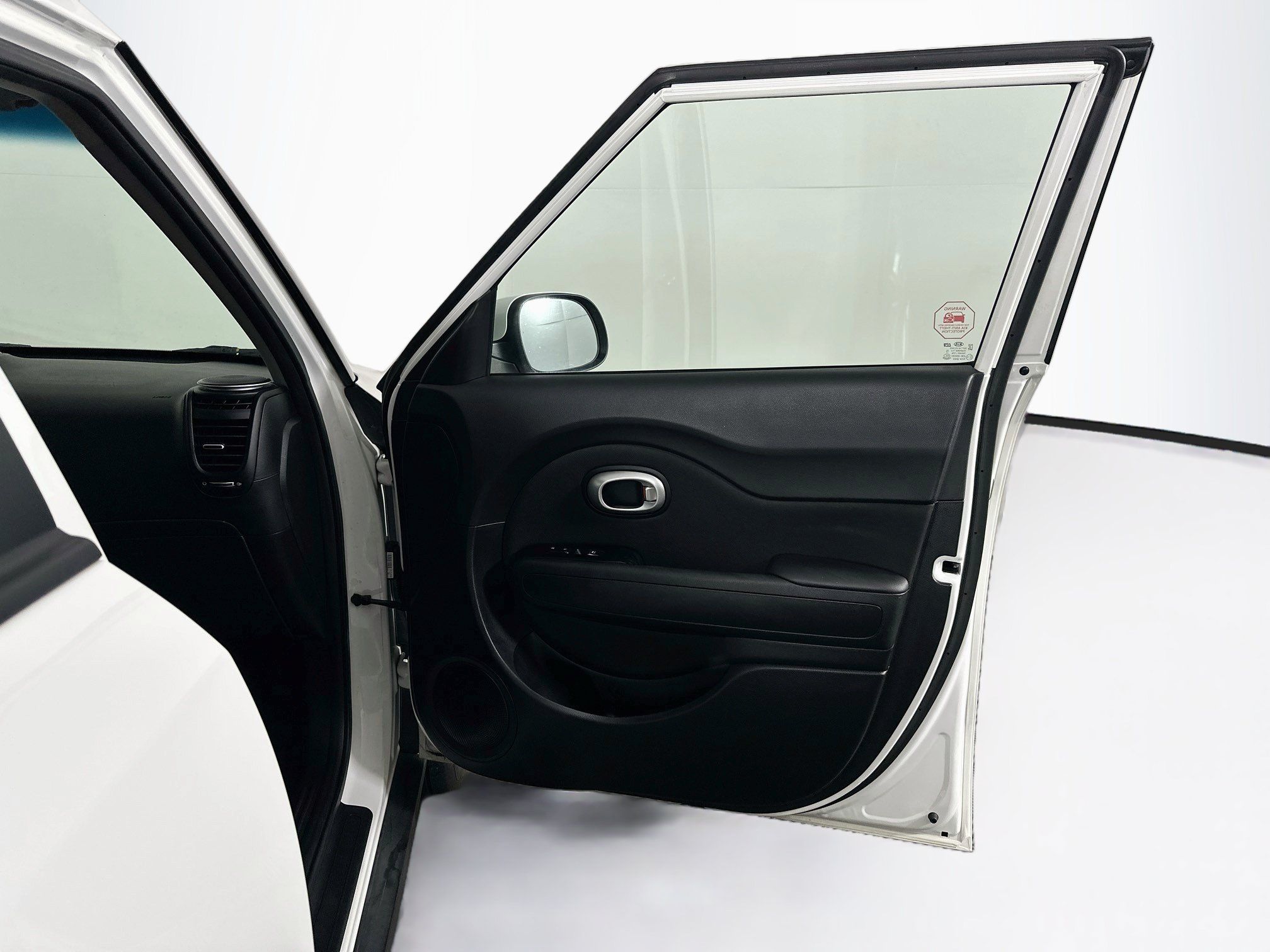 Used 2019 Kia Soul + FWD image 30