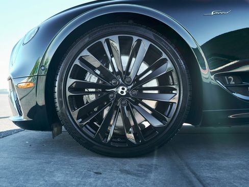 Used 2023 Bentley Continental GT Speed image 3