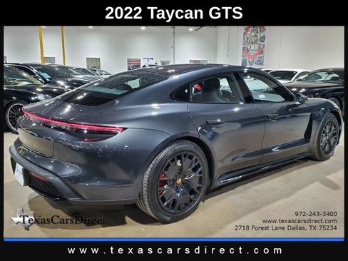 Used 2022 Porsche Taycan GTS image 11