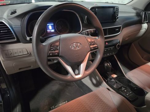 Used 2021 Hyundai Tucson Value w/ Cargo Package FWD image 4