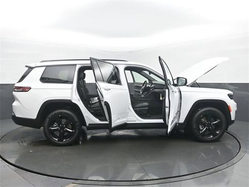 New 2025 Jeep Grand Cherokee L Limited image 58