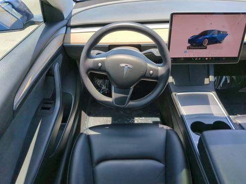Used 2023 Tesla Model 3 Standard Range RWD image 17