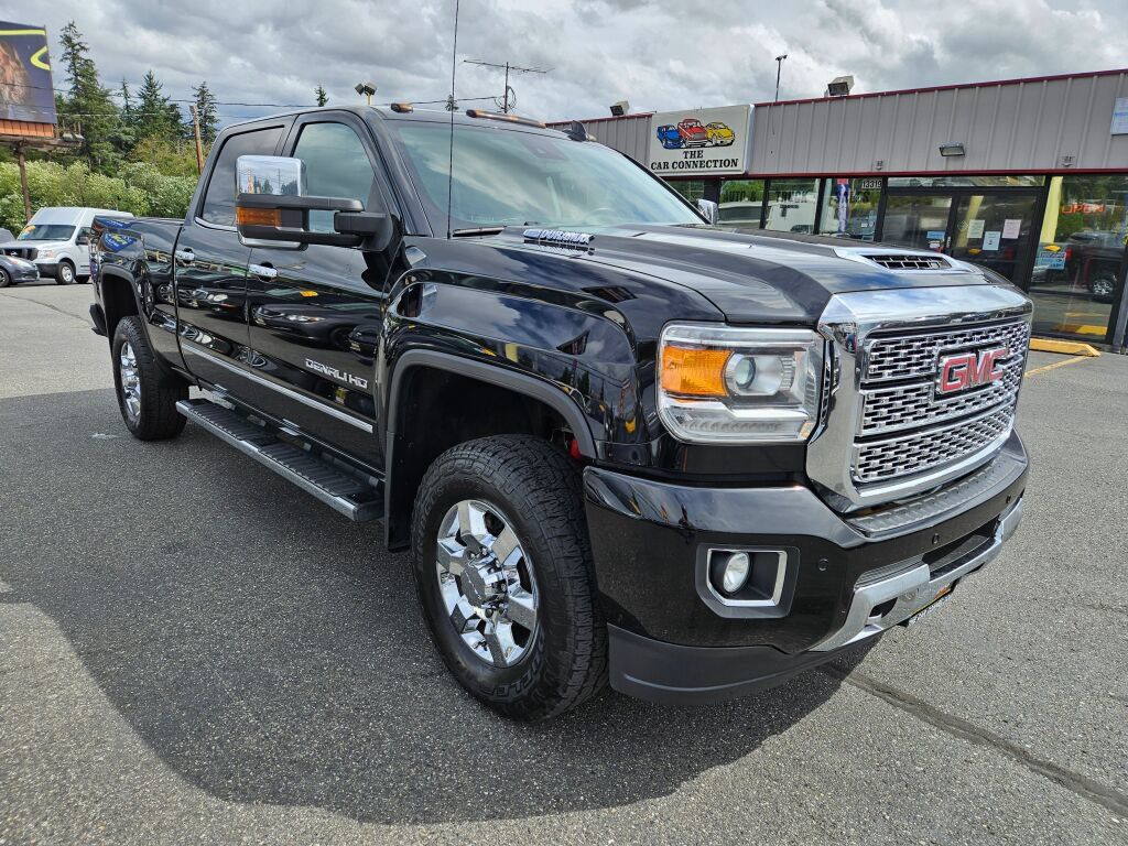 Used 2018 GMC Sierra 3500 Denali w/ Duramax Plus Package AWD/4WD image 3