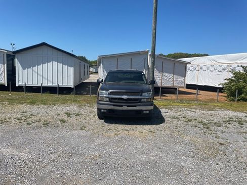 Used 2006 Chevrolet Avalanche Z66 w/ Sun And Sound Package image 1