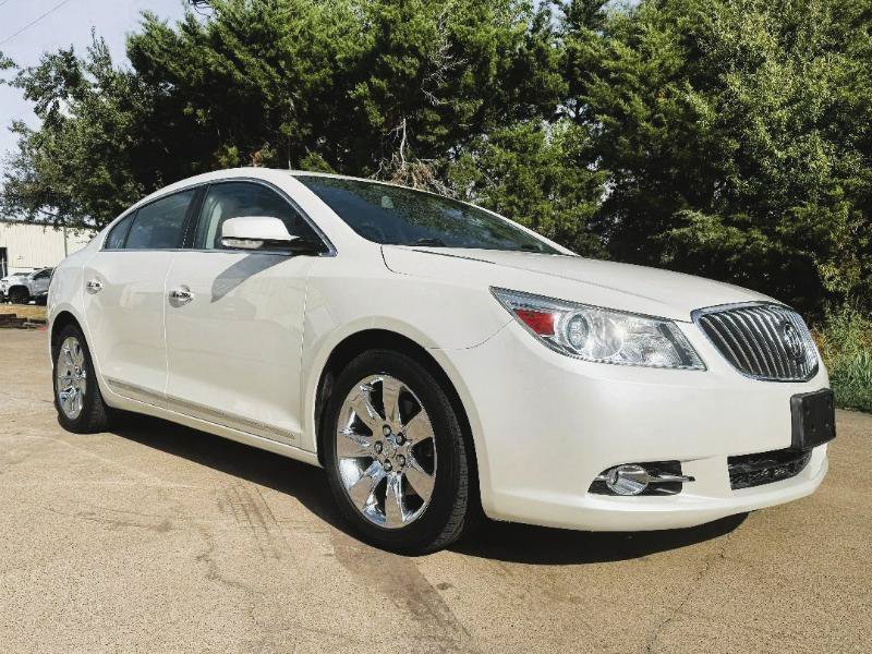 Used 2013 Buick LaCrosse Premium w/ Driver Confidence Package FWD image 3