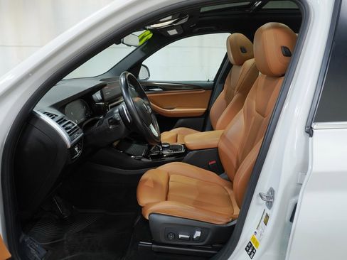 Used 2022 BMW X3 xDrive30i w/ Premium Package image 11