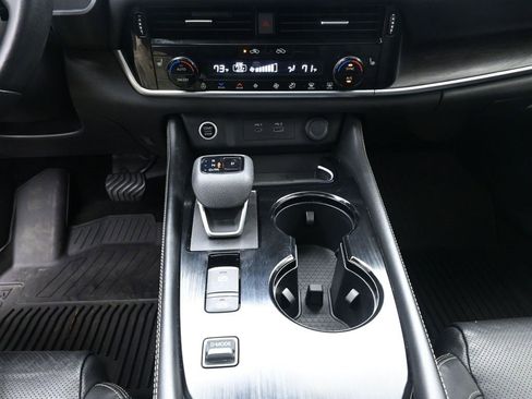 Used 2023 Nissan Rogue Platinum w/ Platinum Premium Package image 13