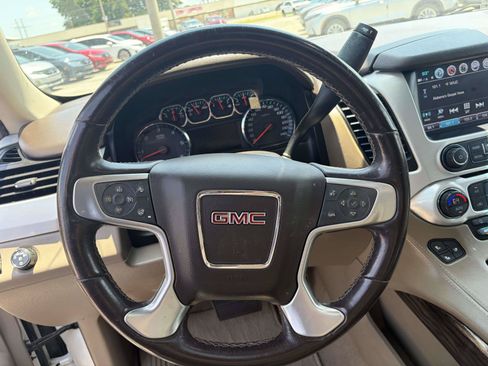 Used 2019 GMC Yukon XL SLT w/ Premium Edition RWD image 19