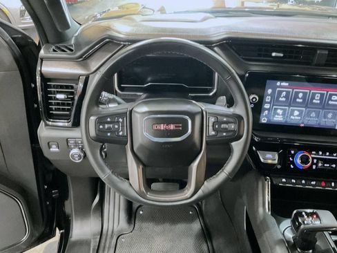 Certified 2024 GMC Sierra 1500 AT4 w/ Technology Package AWD/4WD image 11