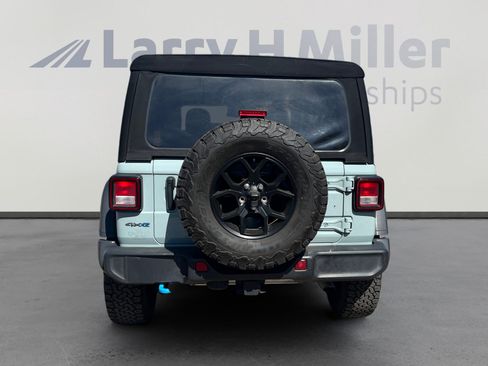 Certified 2024 Jeep Wrangler Unlimited AWD/4WD image 4