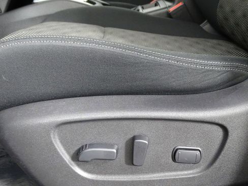 Used 2020 Nissan Rogue Sport SV image 20