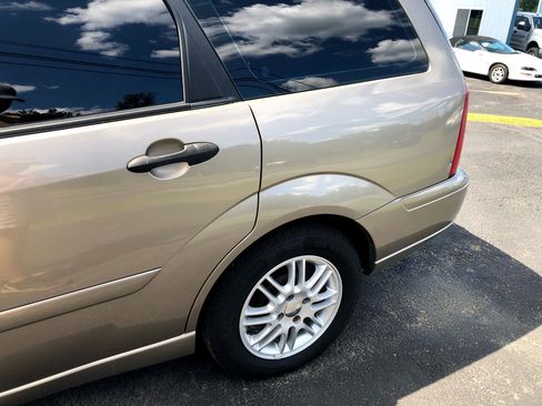 Used 2003 Ford Focus ZTW image 11