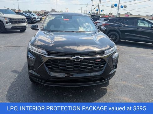 New 2026 Chevrolet Trax RS FWD image 2