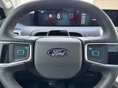 Used 2025 Ford Expedition Max Active image 24