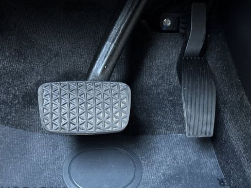 Used 2024 Chevrolet Blazer EV RS image 40