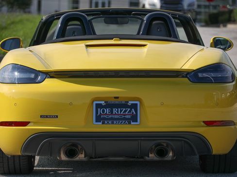 Certified 2024 Porsche 718 Boxster GTS RWD image 21