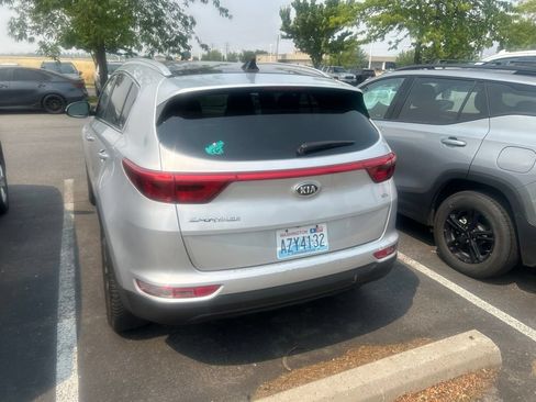 Used 2017 Kia Sportage EX w/ EX Premium Package AWD/4WD image 2