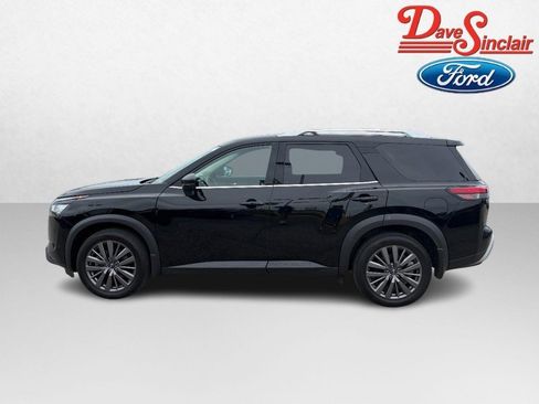 Used 2023 Nissan Pathfinder SL w/ SL Premium Package AWD/4WD image 10