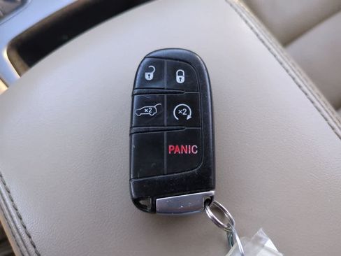 Used 2018 Jeep Grand Cherokee Limited RWD image 28