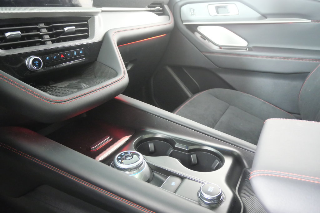 Used 2025 Ford Explorer ST w/ Sun And Sound Package AWD/4WD image 25