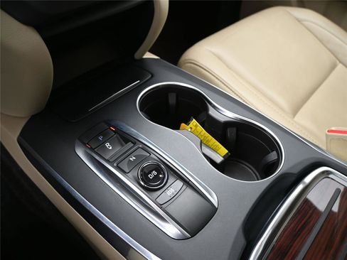 Used 2016 Acura MDX SH-AWD w/ Technology Package image 5