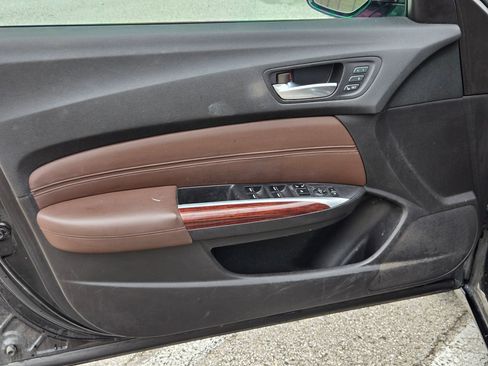 Used 2015 Acura TLX FWD image 10