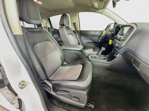 Used 2015 Chevrolet Colorado Z71 AWD/4WD image 34