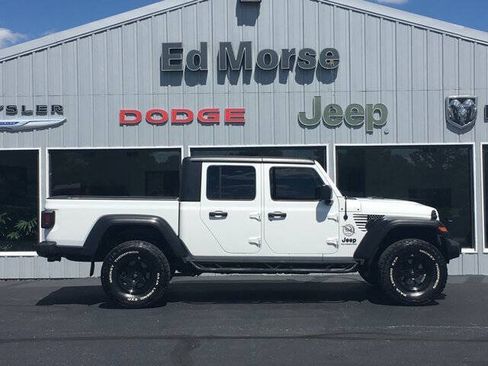 Used 2020 Jeep Gladiator Sport w/ Quick Order Package 24S AWD/4WD image 2