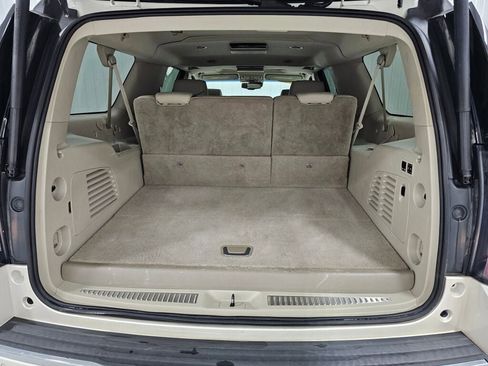 Used 2015 GMC Yukon XL Denali w/ Touring Package RWD image 16