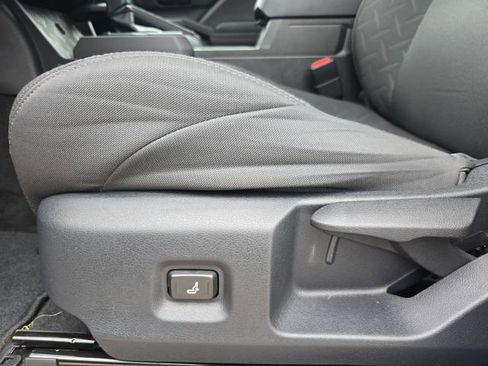 Used 2025 Toyota Tacoma SR image 27