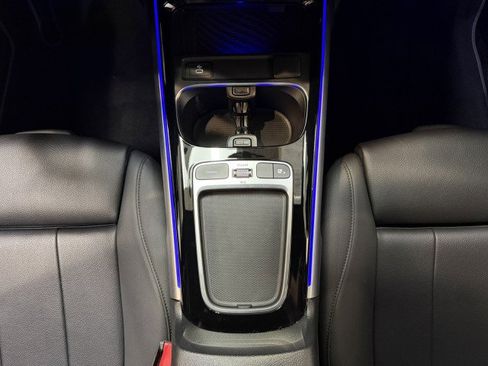 Used 2024 Mercedes-Benz GLB 250 image 13