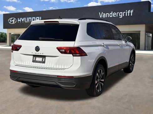 Used 2024 Volkswagen Tiguan S image 12