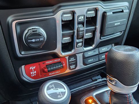 Used 2023 Jeep Wrangler Unlimited Rubicon w/ Xtreme 35 Tire Package image 14