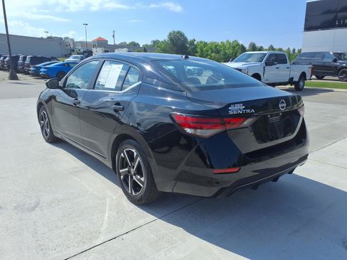 Used 2024 Nissan Sentra SV FWD image 3