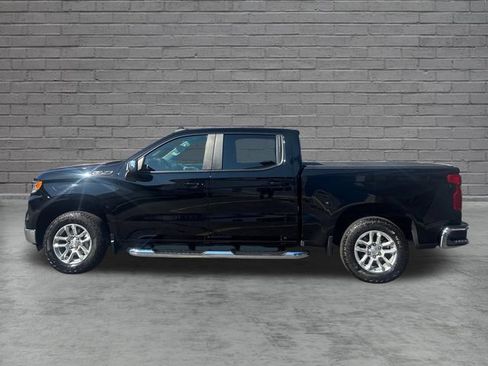 Used 2024 Chevrolet Silverado 1500 LT AWD/4WD image 4