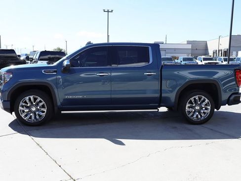 Used 2025 GMC Sierra 1500 Denali w/ Denali Reserve Package AWD/4WD image 3