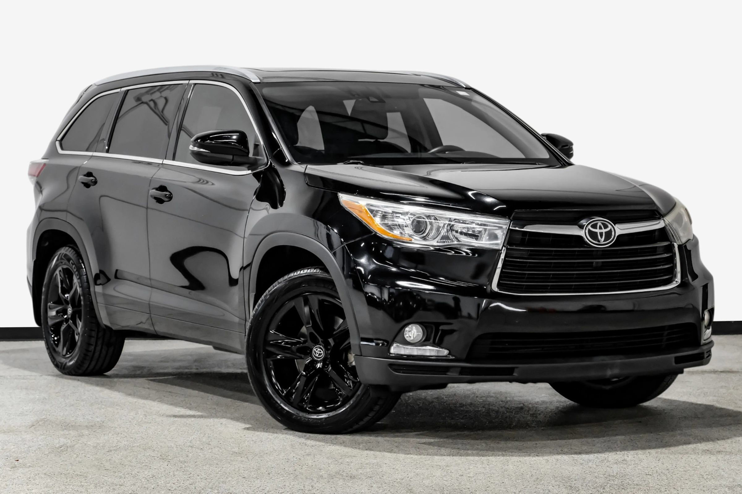 Used 2016 Toyota Highlander Limited Platinum AWD/4WD image 4