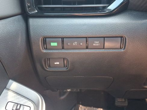 Used 2023 Nissan Sentra SV w/ All-Weather Package FWD image 22