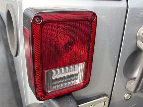 Used 2013 Jeep Wrangler Unlimited Sport image 10