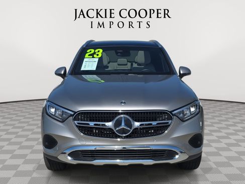Used 2023 Mercedes-Benz GLC 300 4MATIC image 2