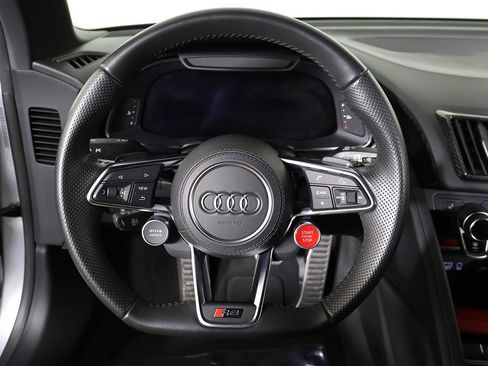 Used 2018 Audi R8 V10 w/ Carbon Exterior Package image 35