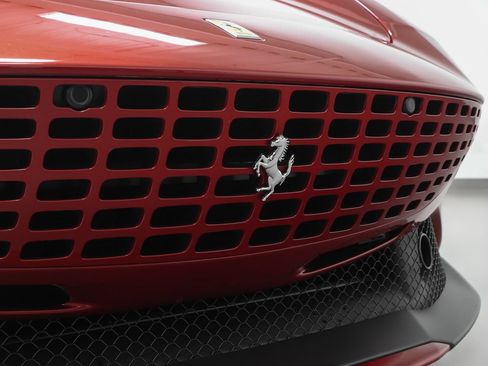 Certified 2022 Ferrari Roma RWD image 7